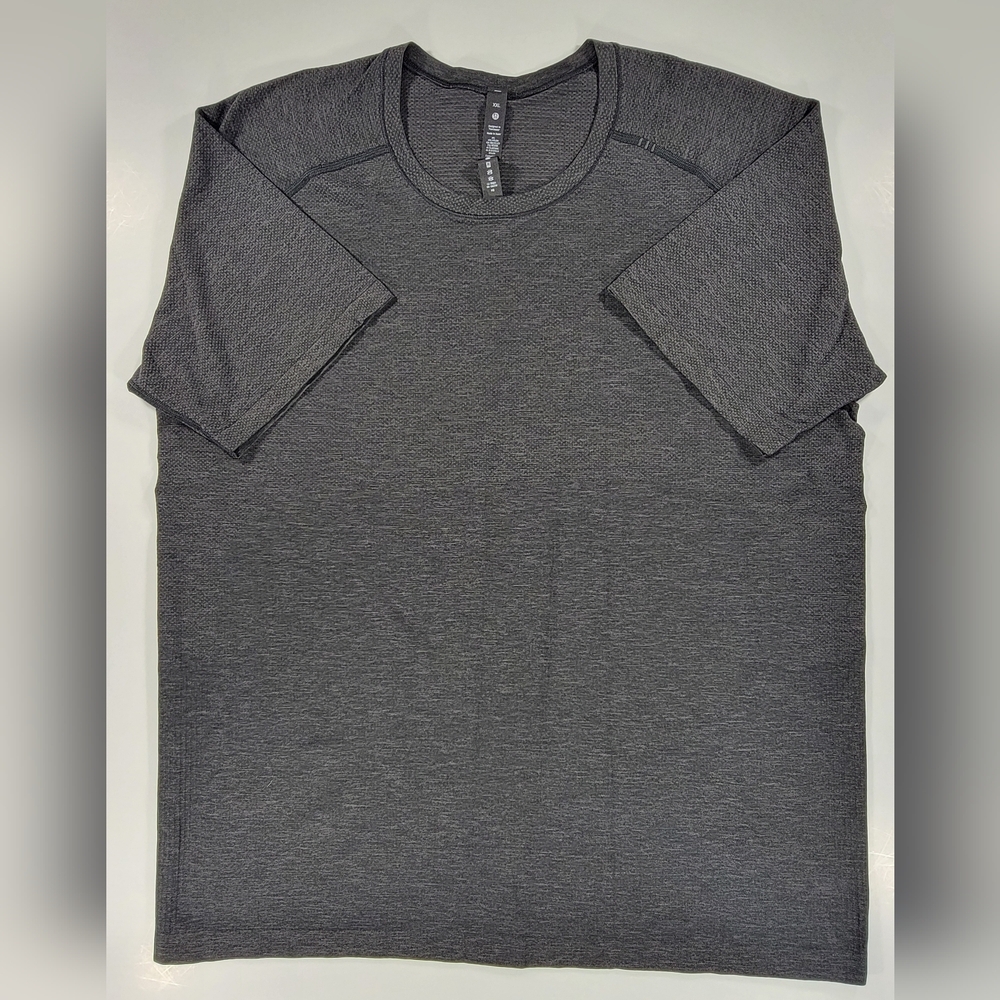 Lululemon Metal Vent Tech Short Sleeve T-Shirt Mens XXL 2XL Stretch Performance